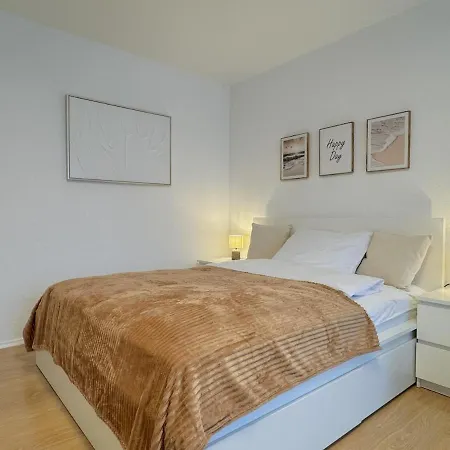 Dein Mit Queensize Bett Im Erdgeschoss